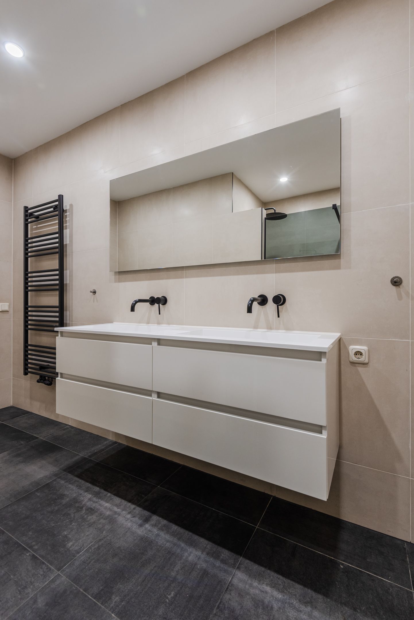 Photo 15 of Beneluxlaan 607