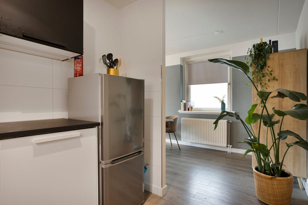 City Center Living with Panoramic Views — 15