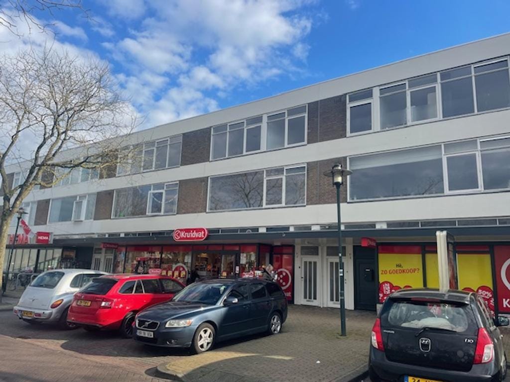 Foto 1 van Valkeniersplein 10-A