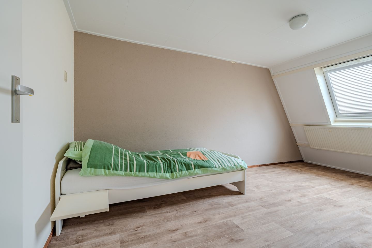 Photo 25 of Rensel 67