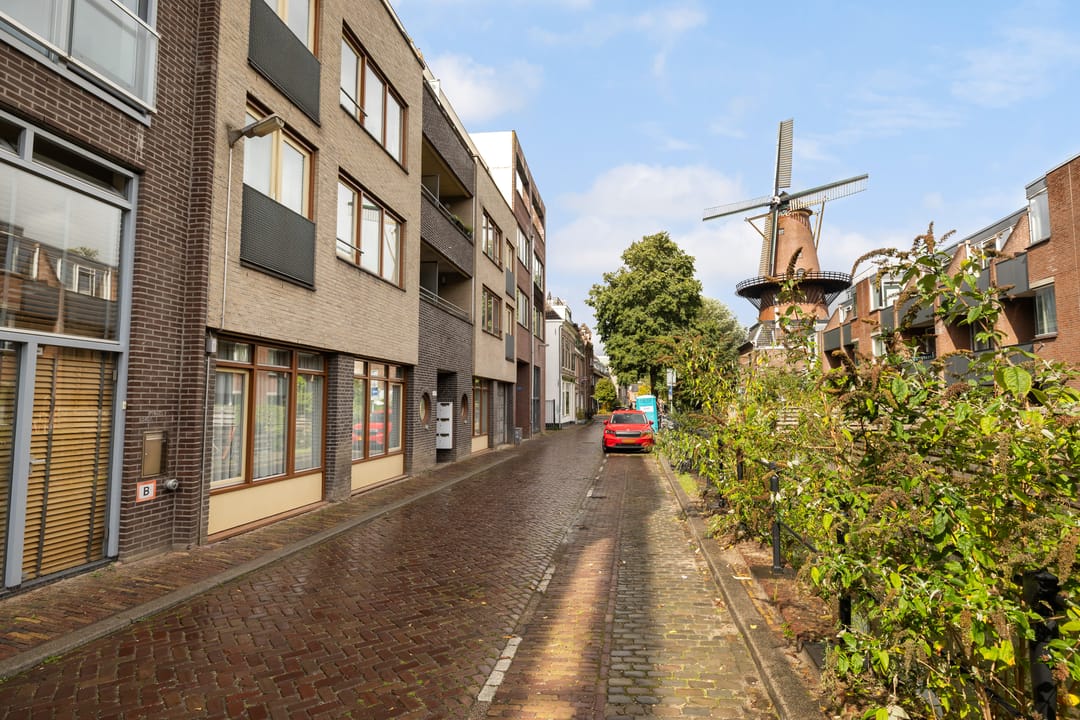 Photo 47 of Gruttersdijk 27-T