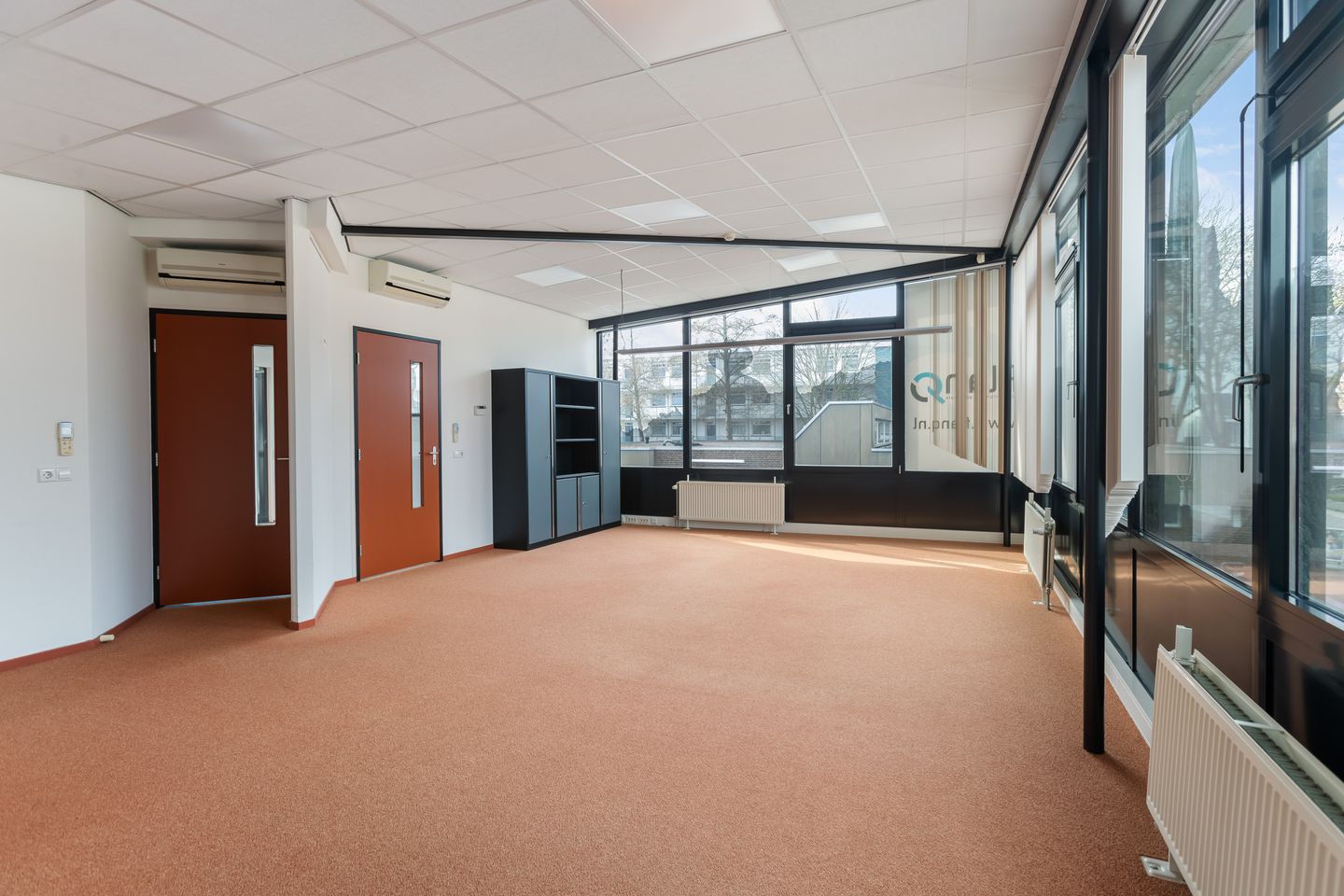 View photo 4 of Raadhuisplein 55-a