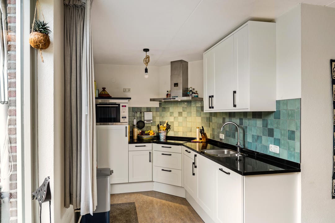 Photo 22 of Wilgenroos 40