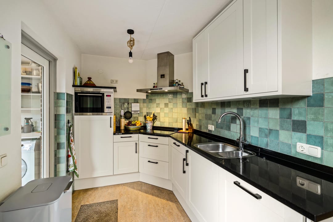 Photo 23 of Wilgenroos 40