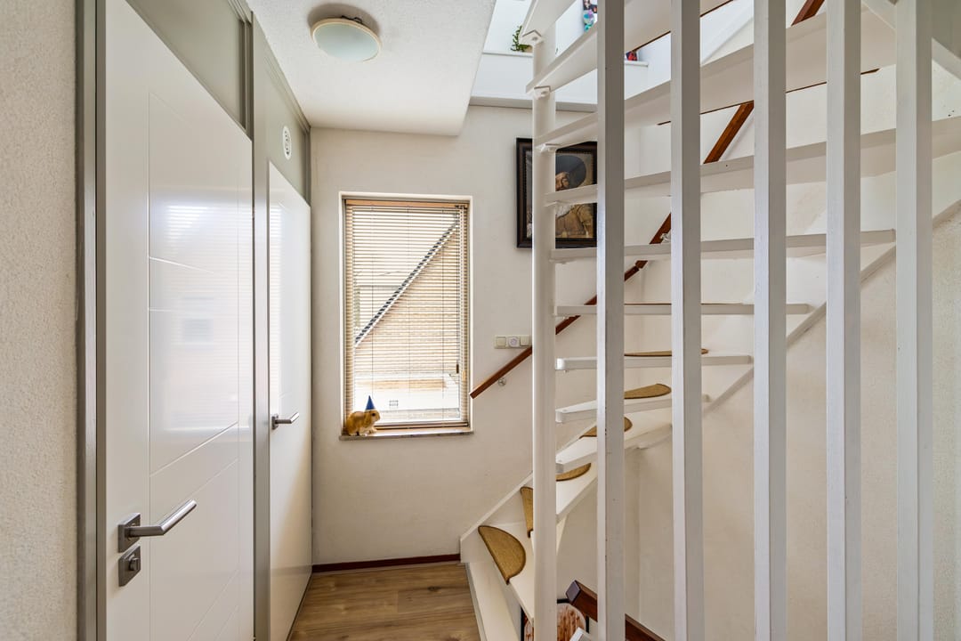 Photo 28 of Wilgenroos 40