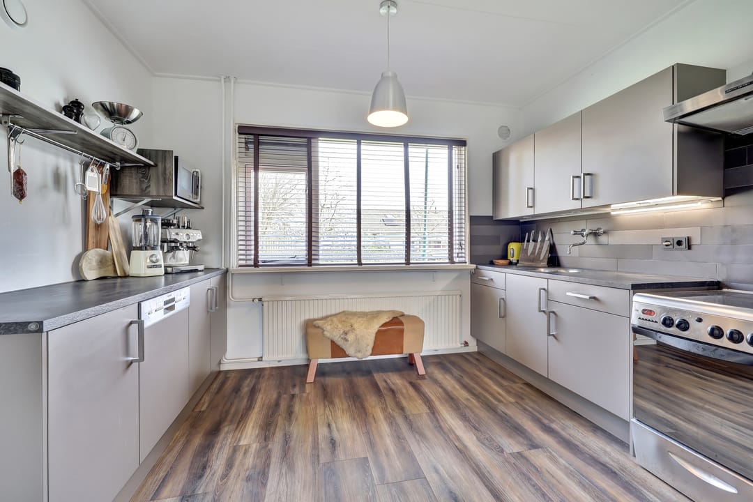 Foto 16 van Jan Roeststraat 4