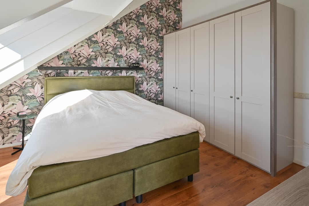 Photo 17 of Port Broclede 25