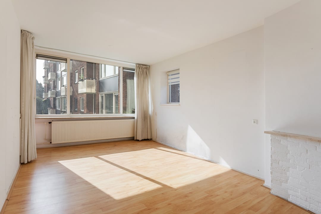 Photo 2 of Van Musschenbroekstraat 60-1