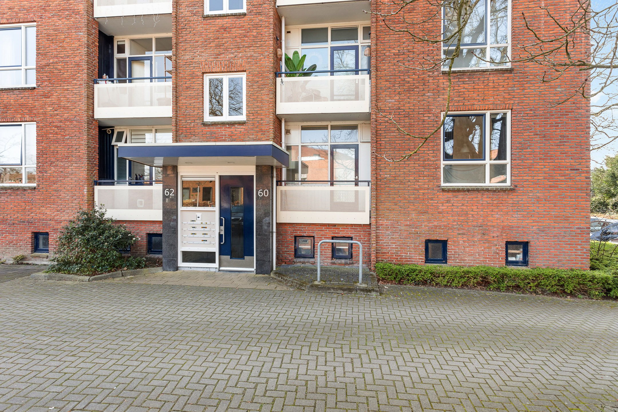 Photo 6 of Van Musschenbroekstraat 60-1