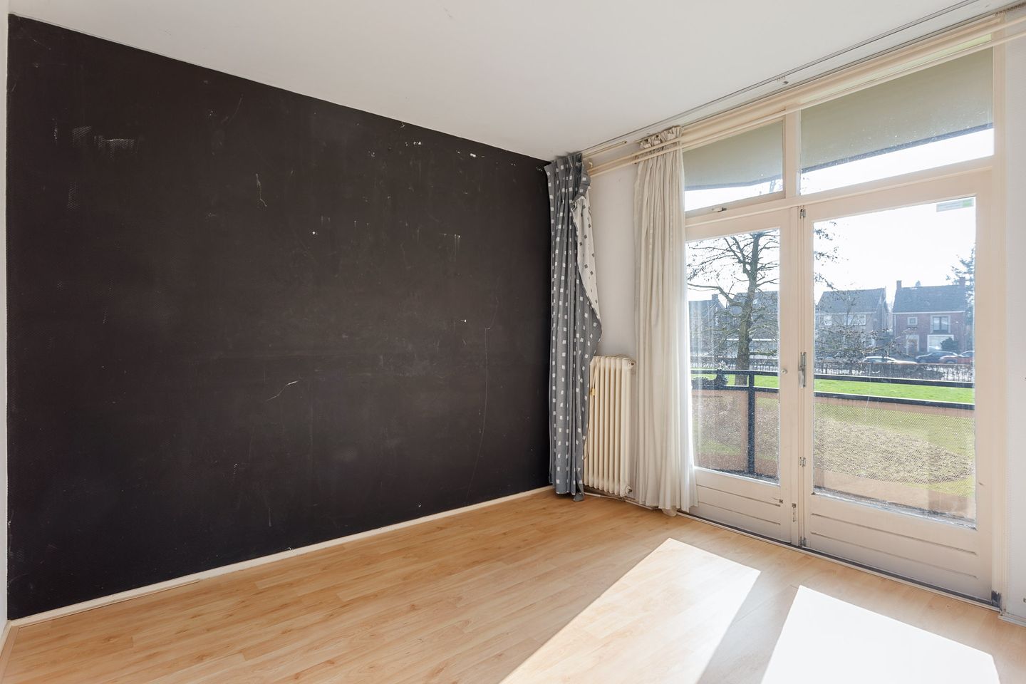 Photo 14 of Van Musschenbroekstraat 60-1