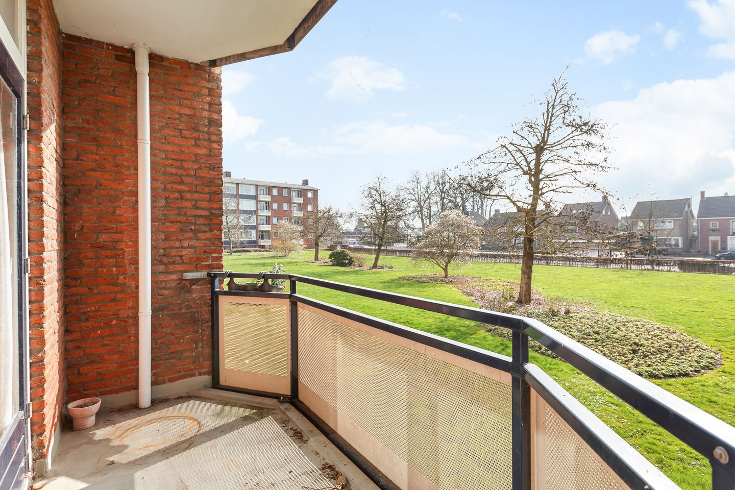 Photo 19 of Van Musschenbroekstraat 60-1