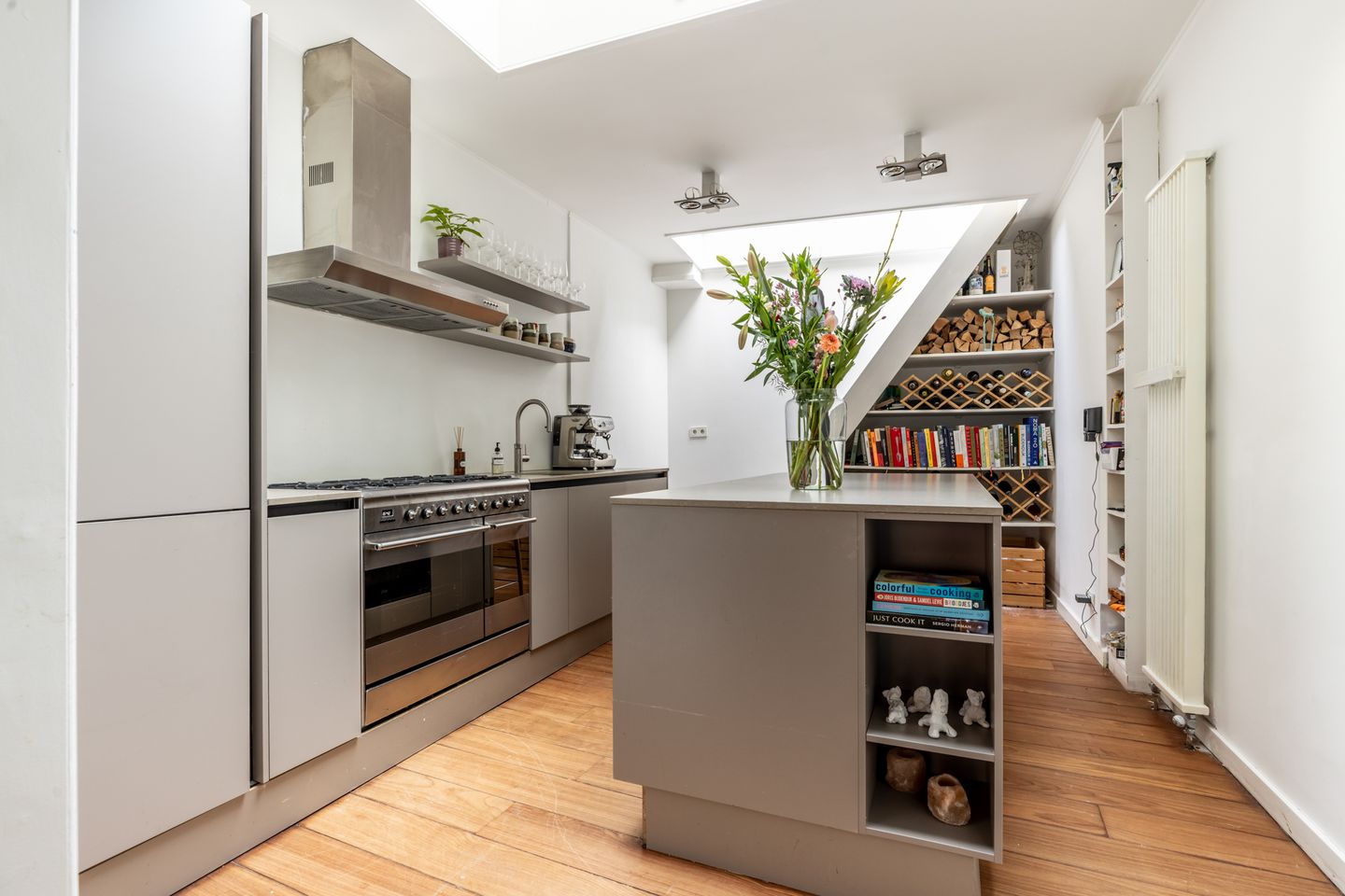 Foto 10 van Antoniestraat 61