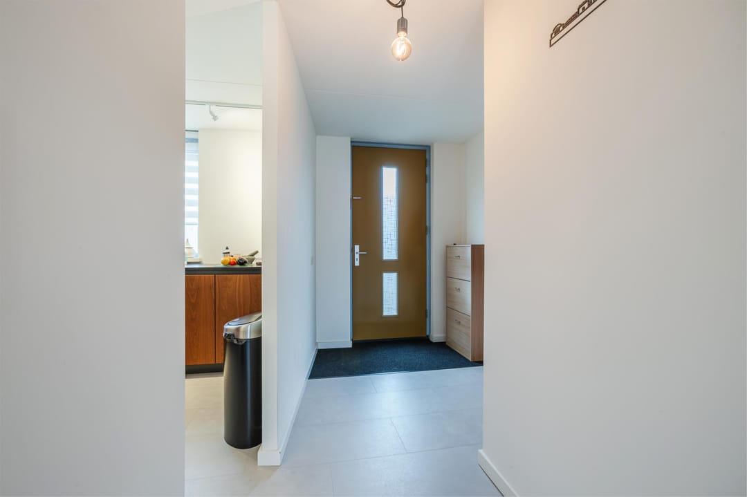 Photo 16 of Van der Helststraat 4