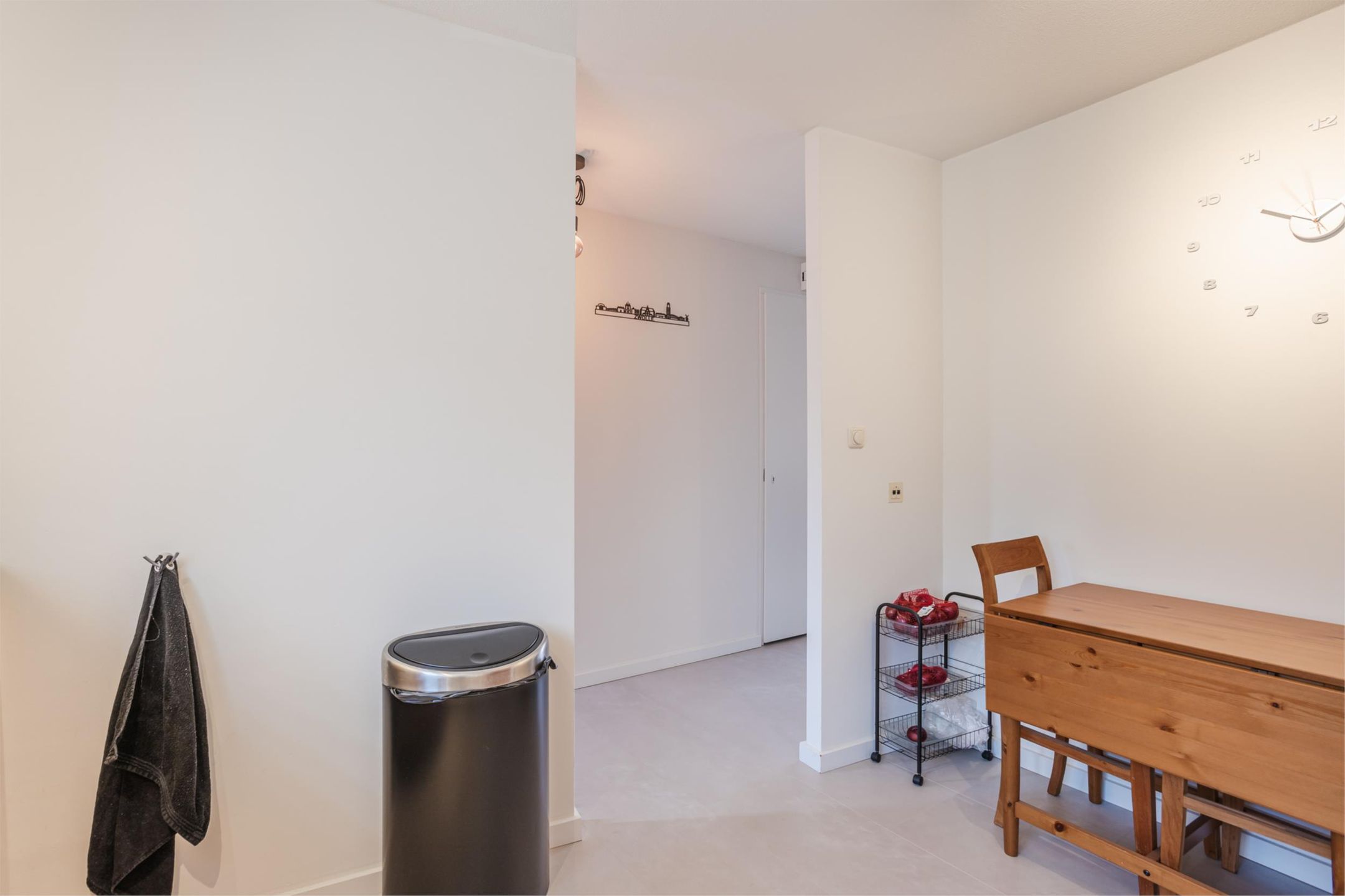 Photo 30 of Van der Helststraat 4