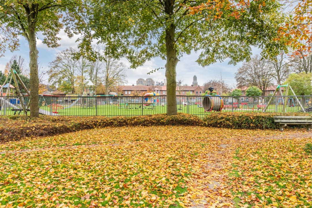 Photo 53 of Van der Helststraat 4