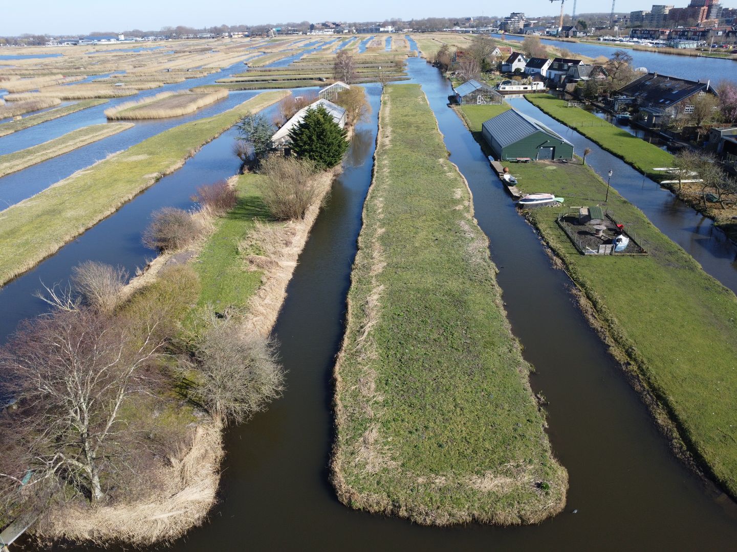 Foto 1 van Kavel achter Sluiskade