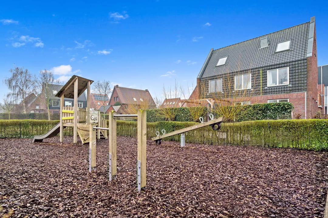 Photo 47 of Snavelbies 3