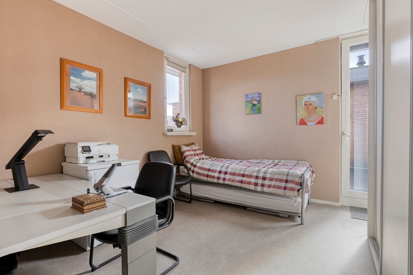 Photo 25 of Dokter P. Franssenstraat 10