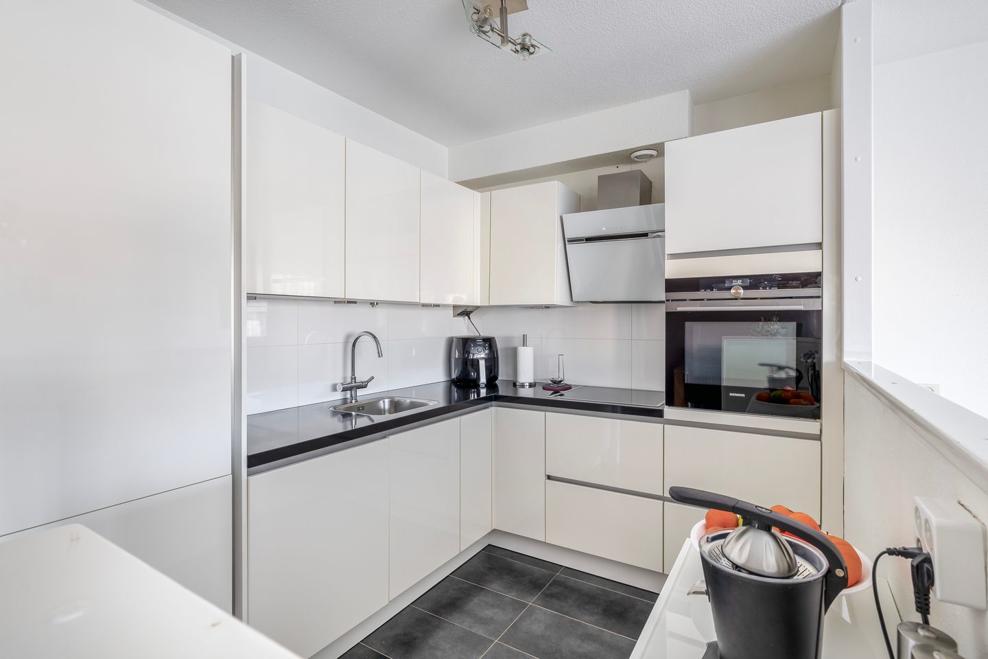 Photo 20 of Griendwerkerstraat 27