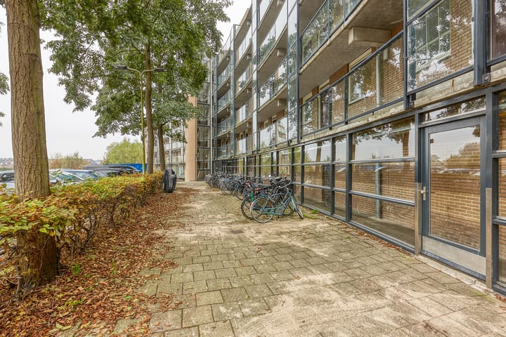 Foto 5 van Louis Armstronglaan 77