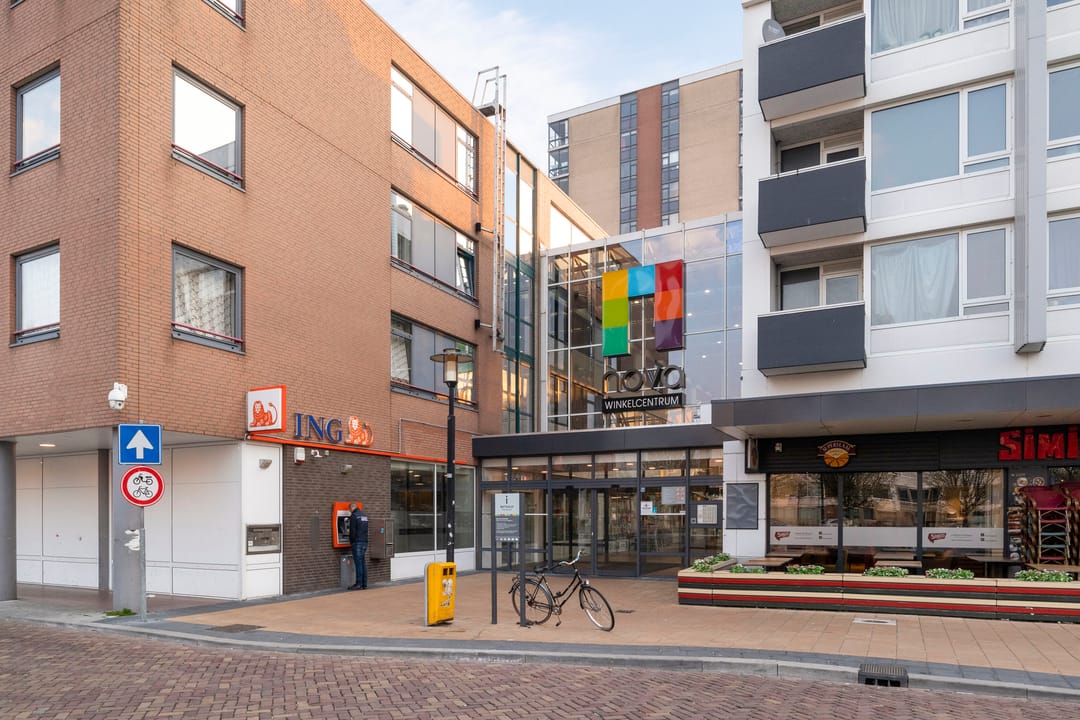 Foto 23 van Van Weerden Poelmanlaan 190