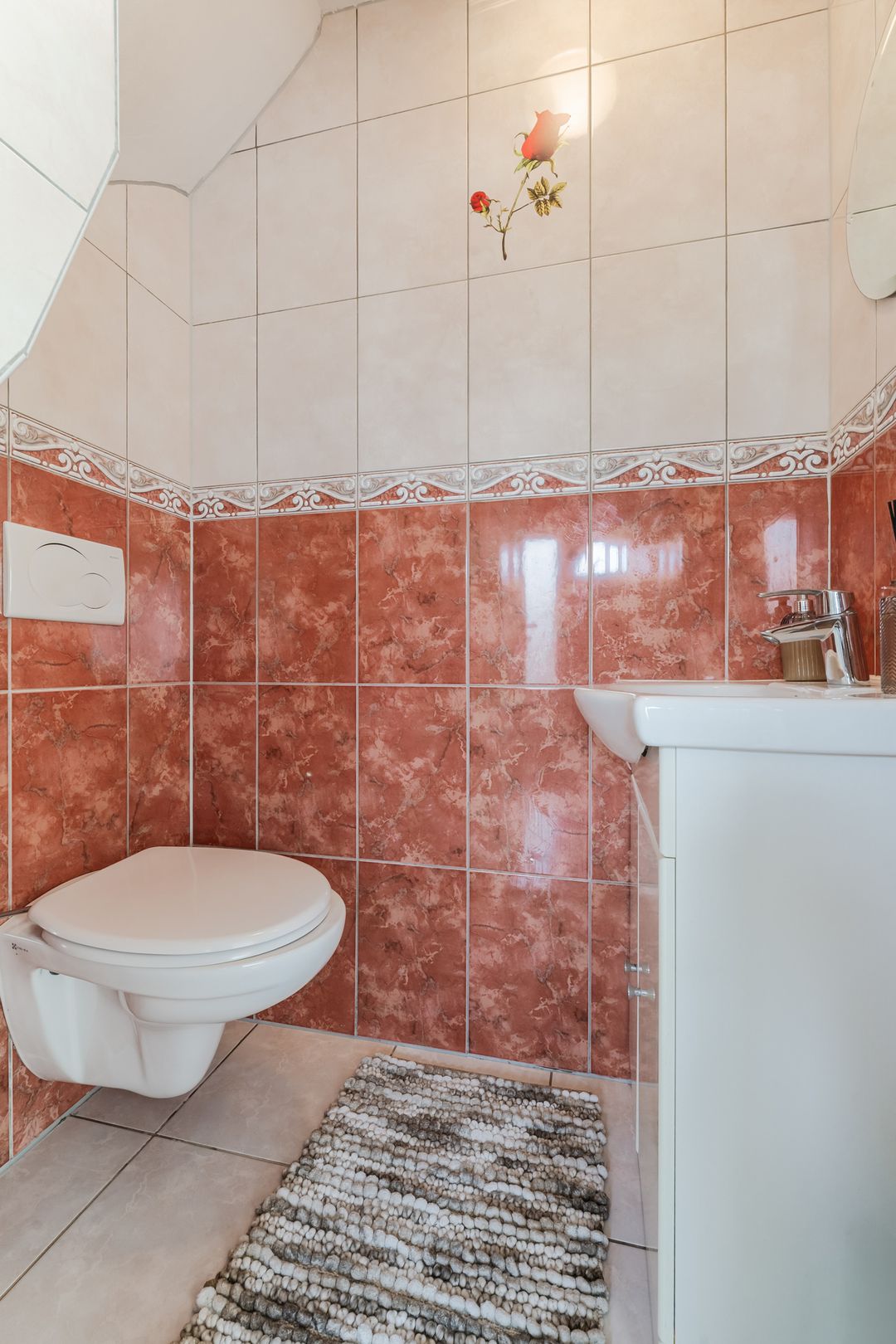 Foto 8 van Veldbloemenweg 10