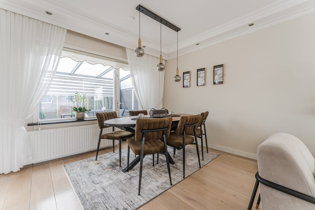 Foto 13 van Veldbloemenweg 10