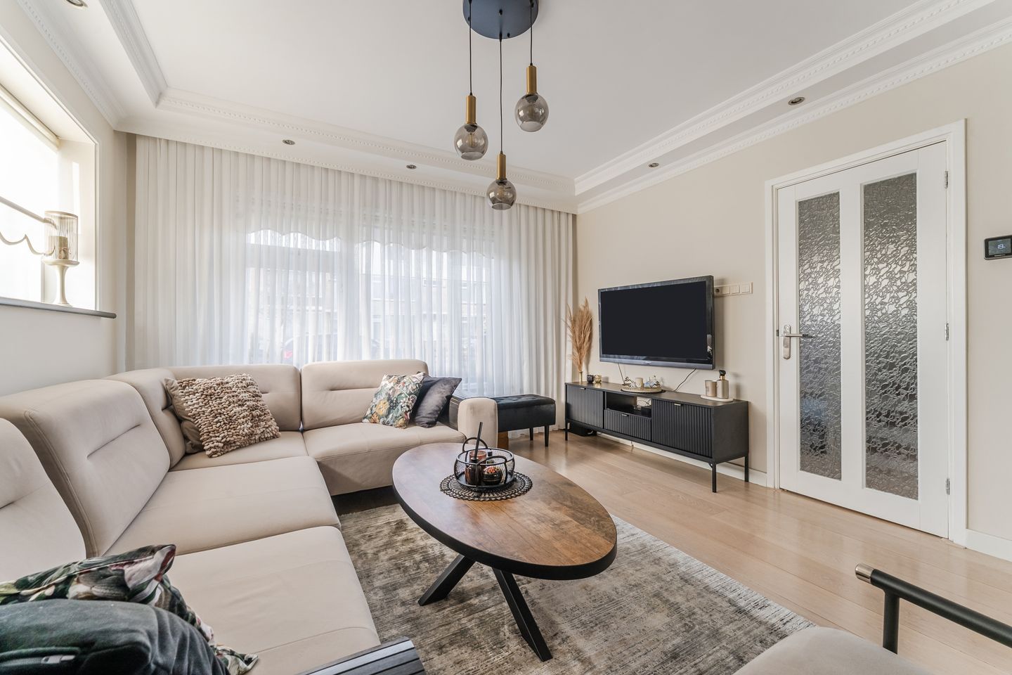 Foto 14 van Veldbloemenweg 10