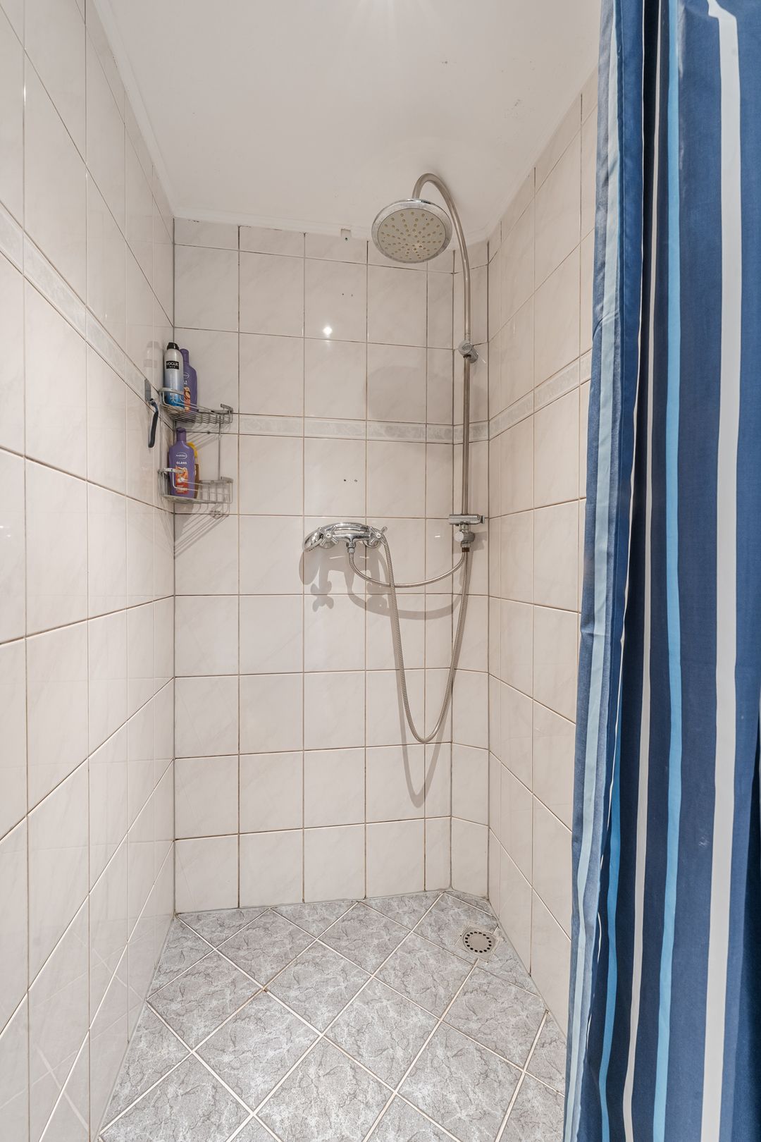 Foto 32 van Veldbloemenweg 10