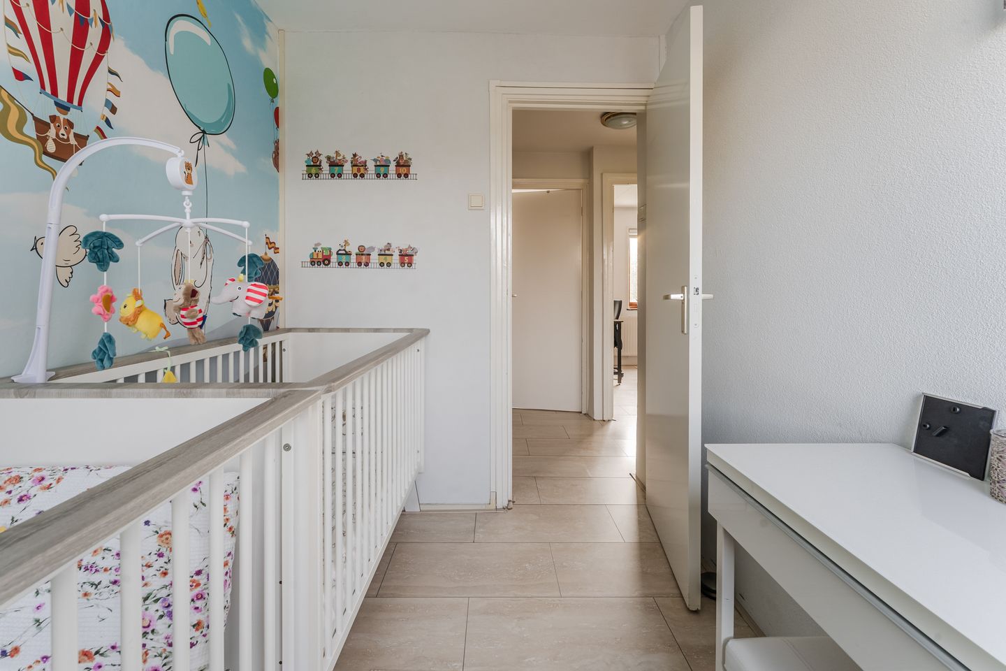 Foto 35 van Veldbloemenweg 10