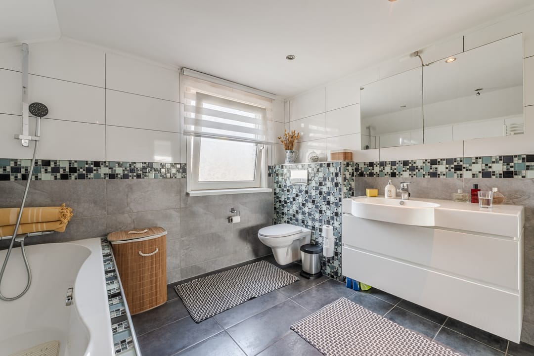 Foto 43 van Veldbloemenweg 10