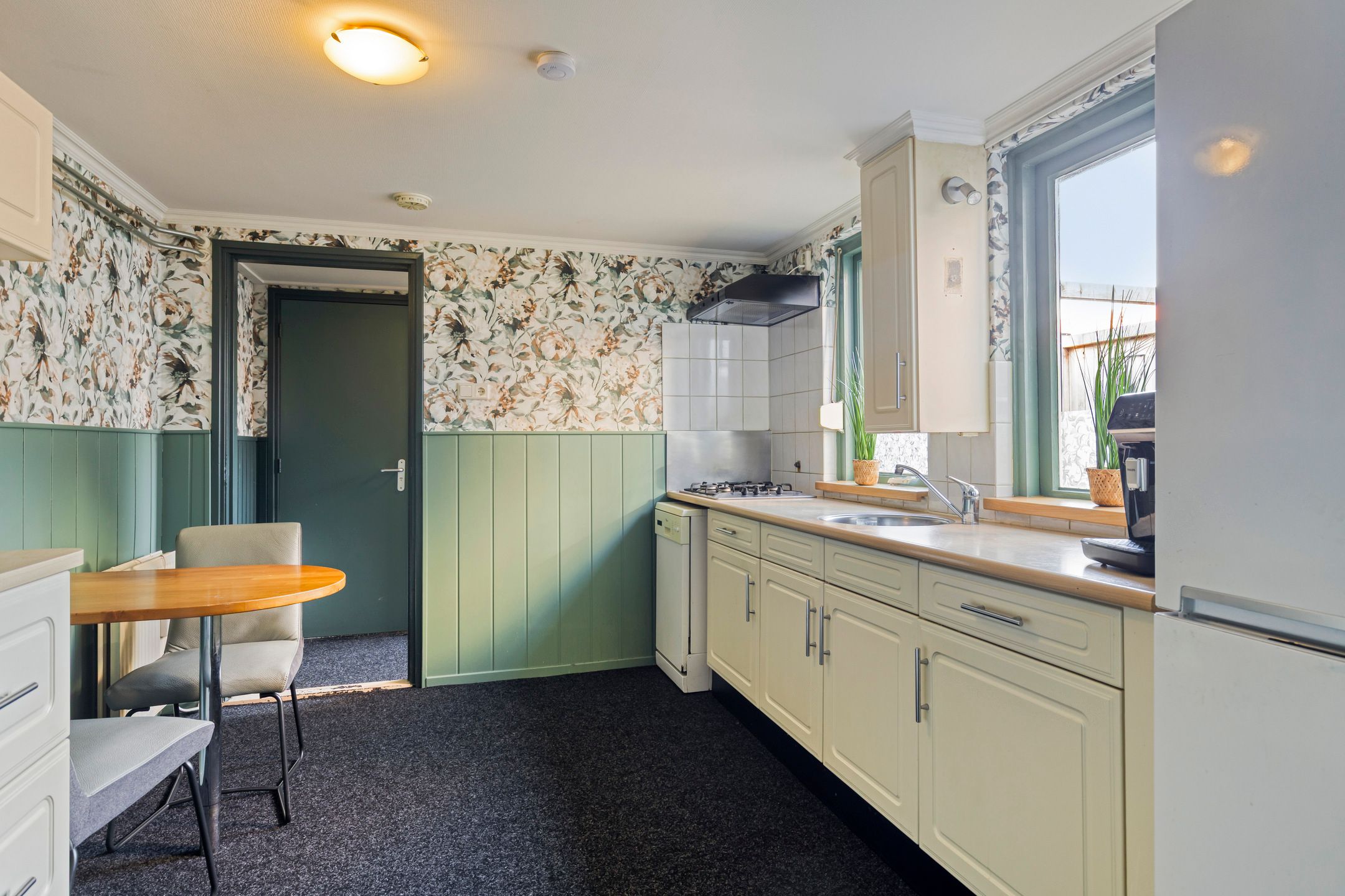 Foto 15 van Voorstsestraat 6