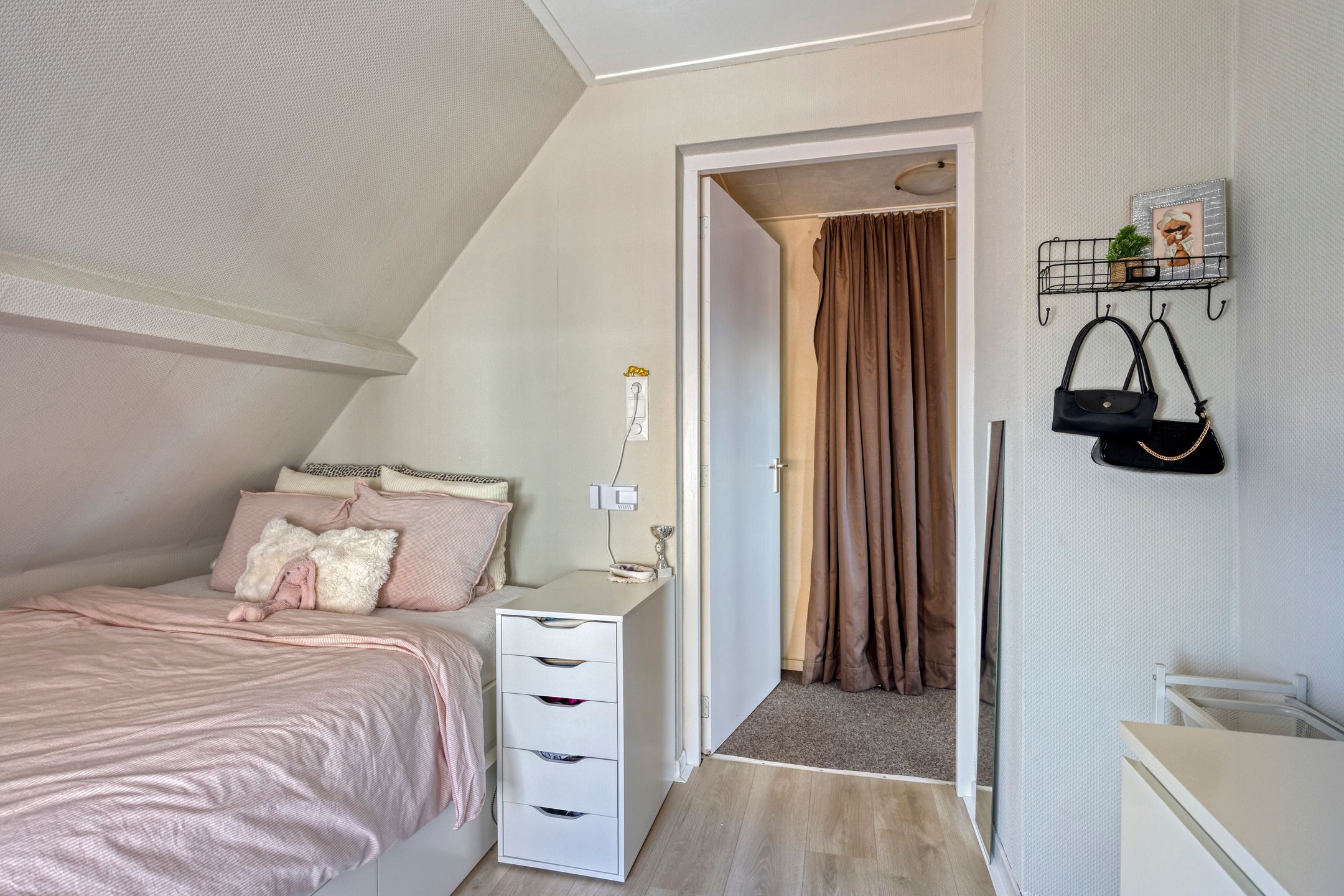 Foto 27 van Voorstsestraat 6