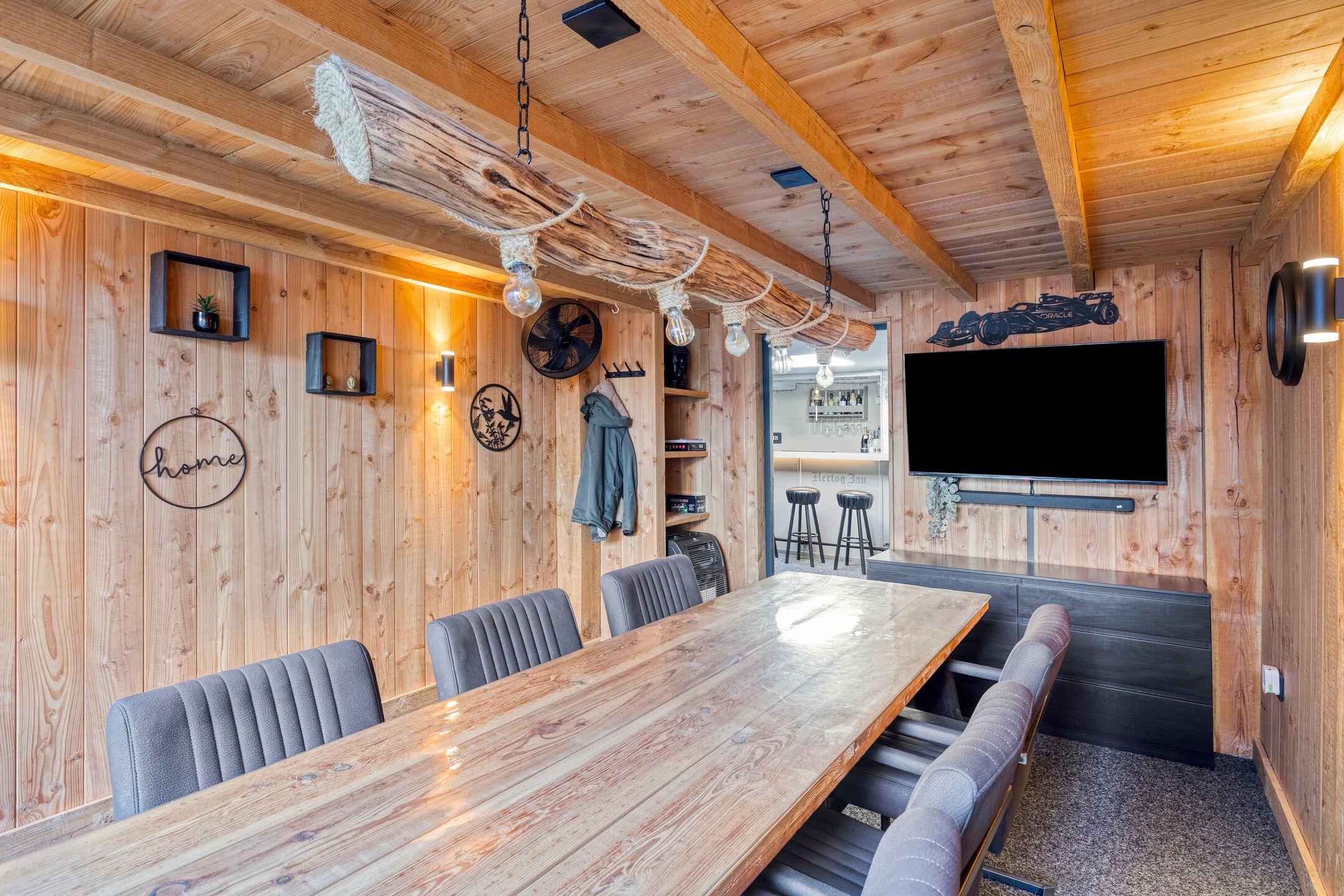 Foto 33 van Voorstsestraat 6