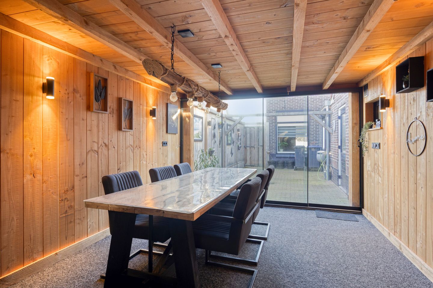 Foto 34 van Voorstsestraat 6