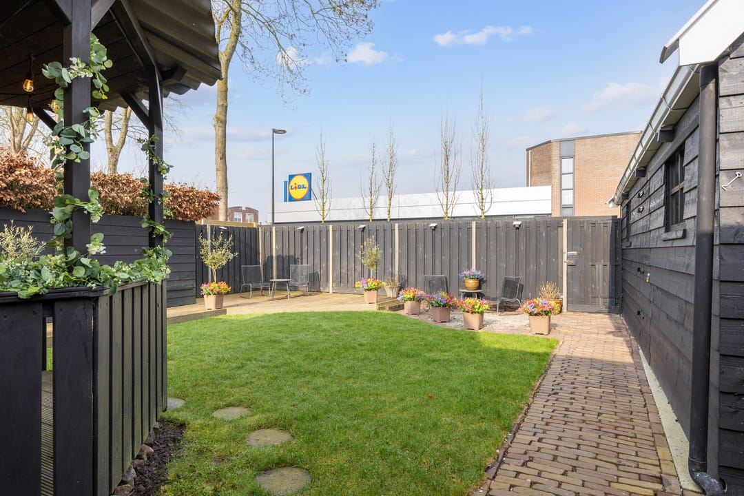 Photo 28 of Haersma de Withstraat 9