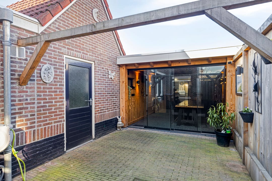 Foto 31 van Voorstsestraat 6