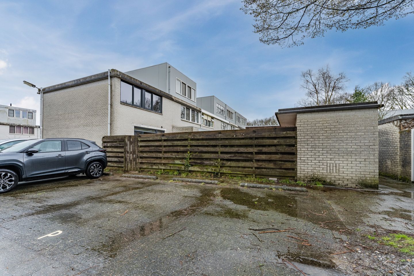 Charming Corner Home with Garden Near Park Schothorst — 25