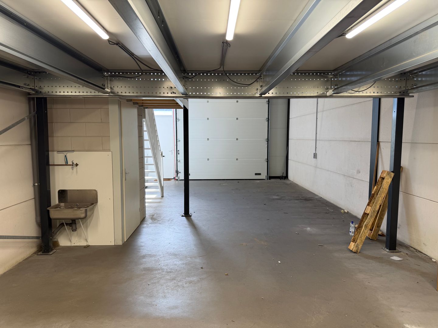 View photo 4 of Konijnenberg 189