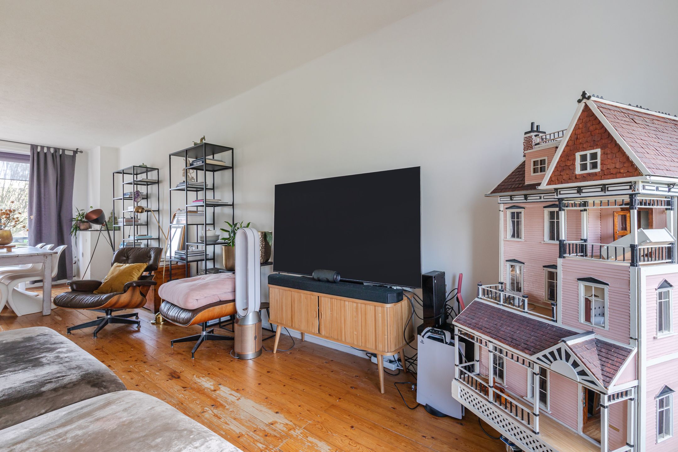 Photo 6 of Wolfstraat 126