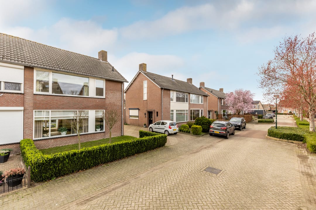 Foto 37 van Barbarastraat 3