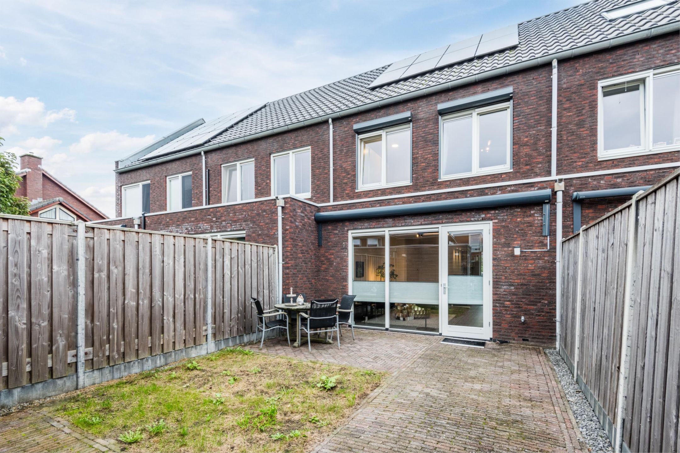 Energy-efficient terraced house with 3 bedrooms and city heating — 20
