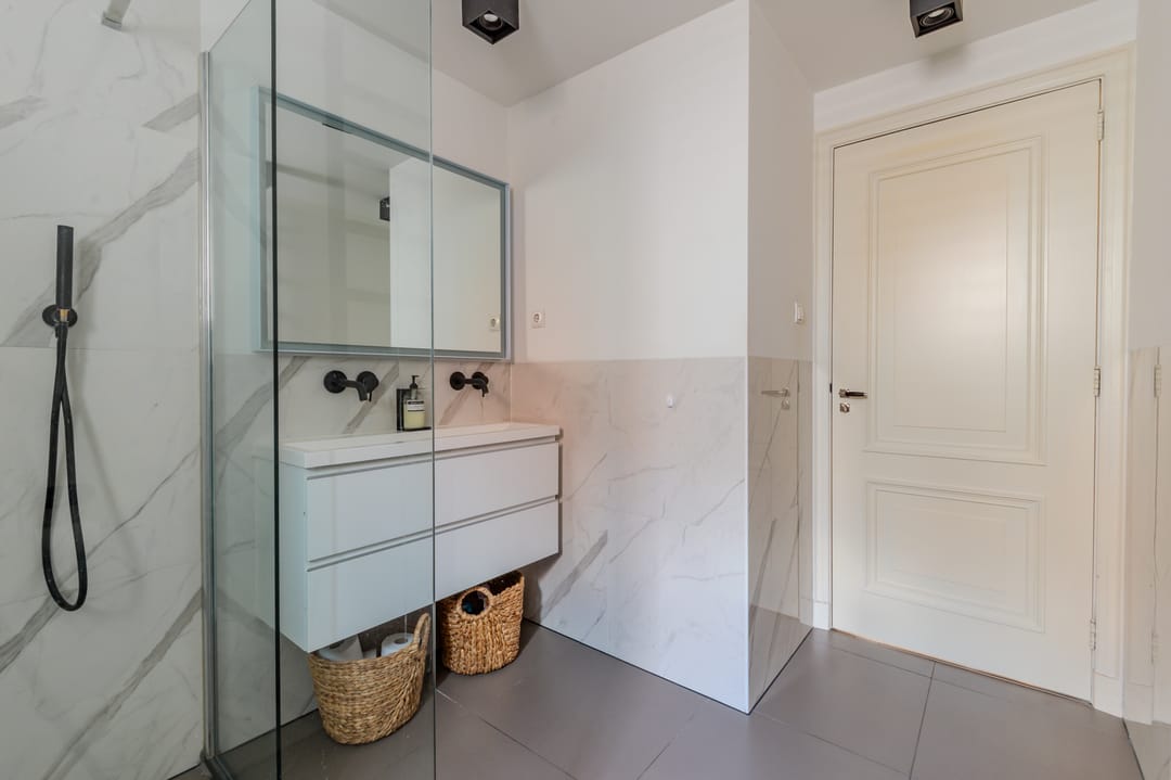 Spacious apartment with panoramic views over the Zaanse Schans — 37