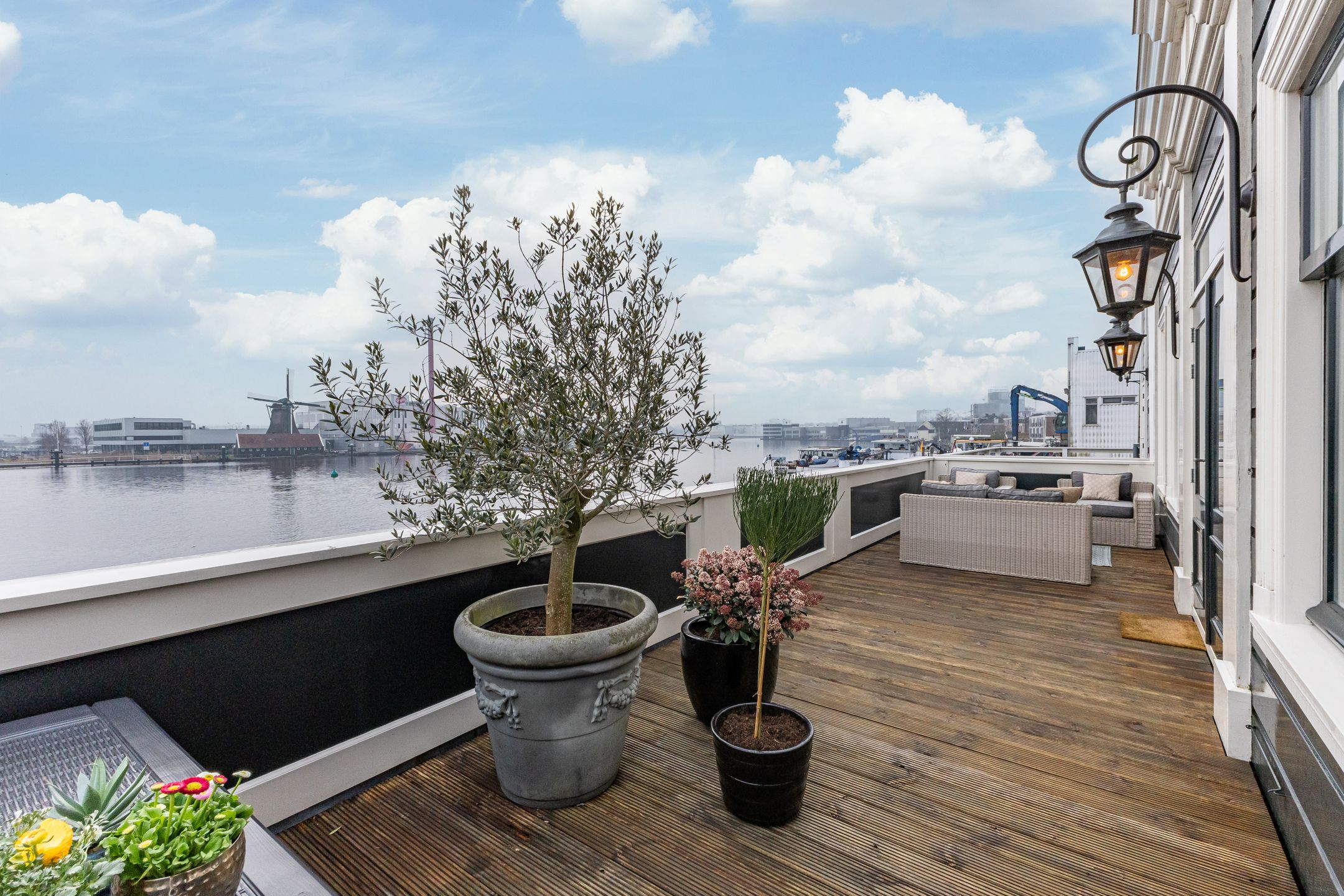 Spacious apartment with panoramic views over the Zaanse Schans — 27
