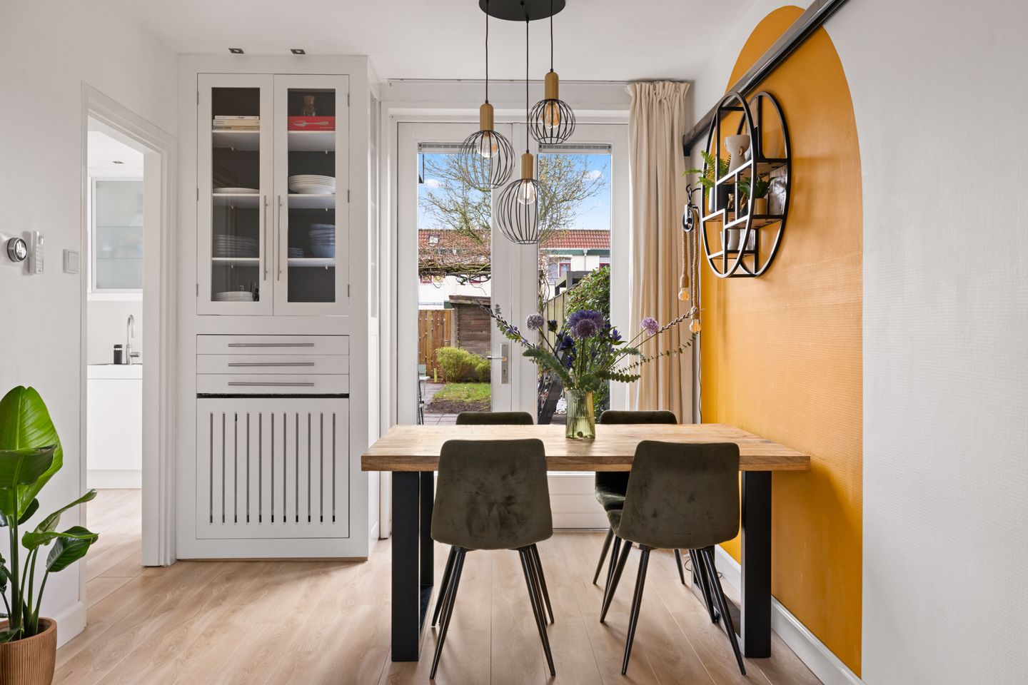 Photo 10 of Sint Willibrordusstraat 31