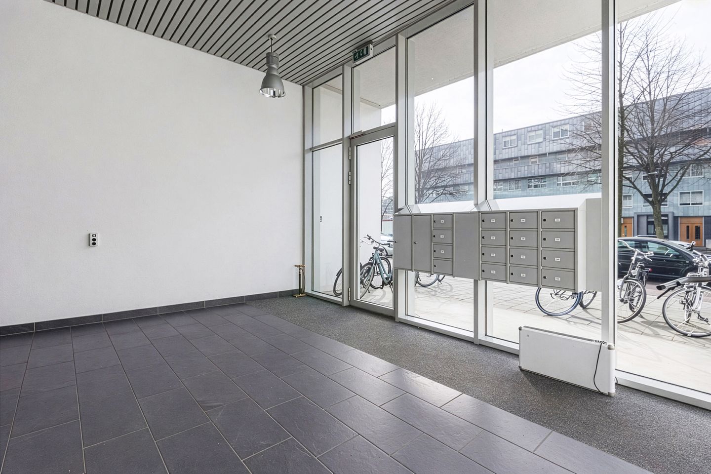 Photo 5 of Willy Sluiterstraat 114