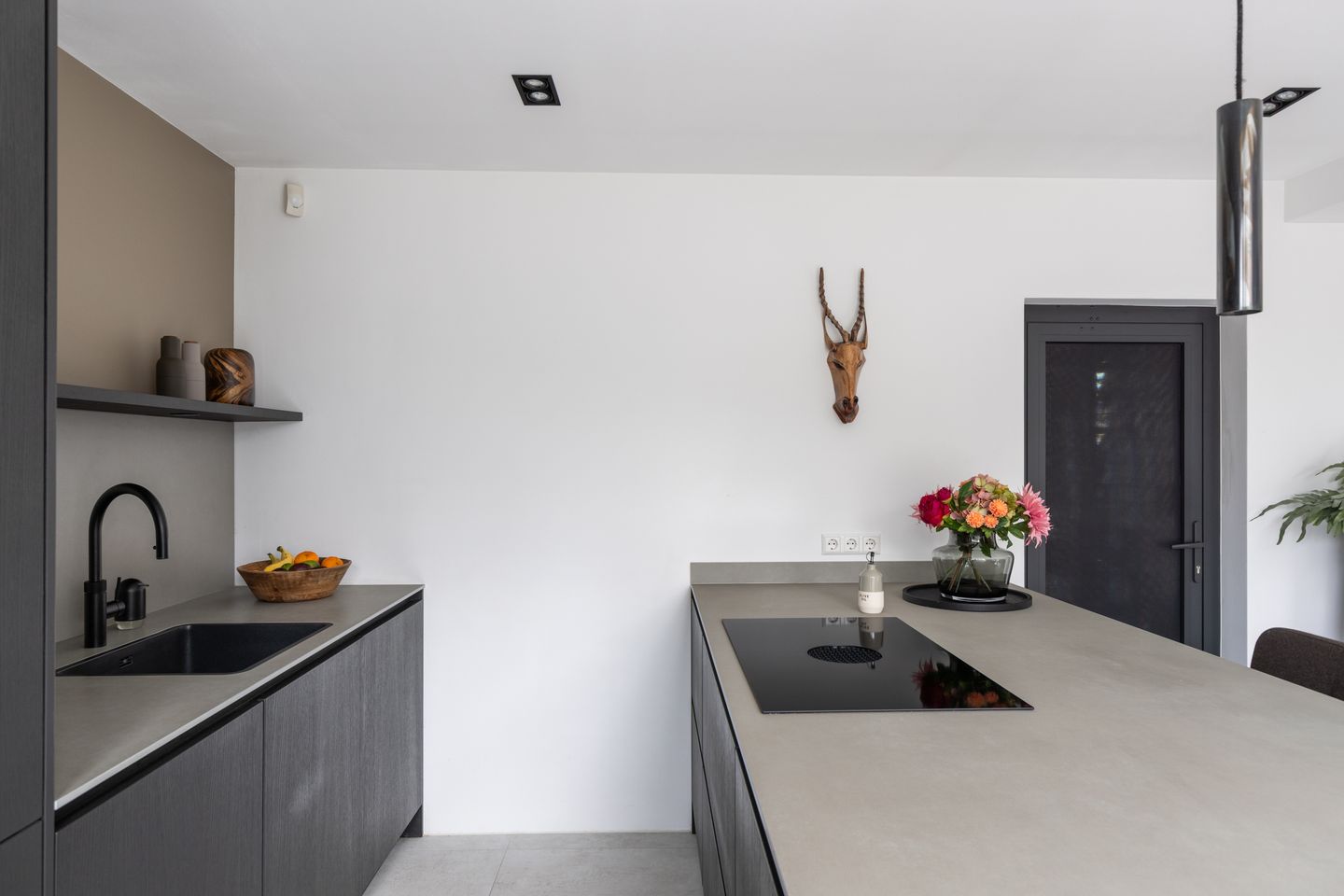 Photo 19 of Mathildastraat 23