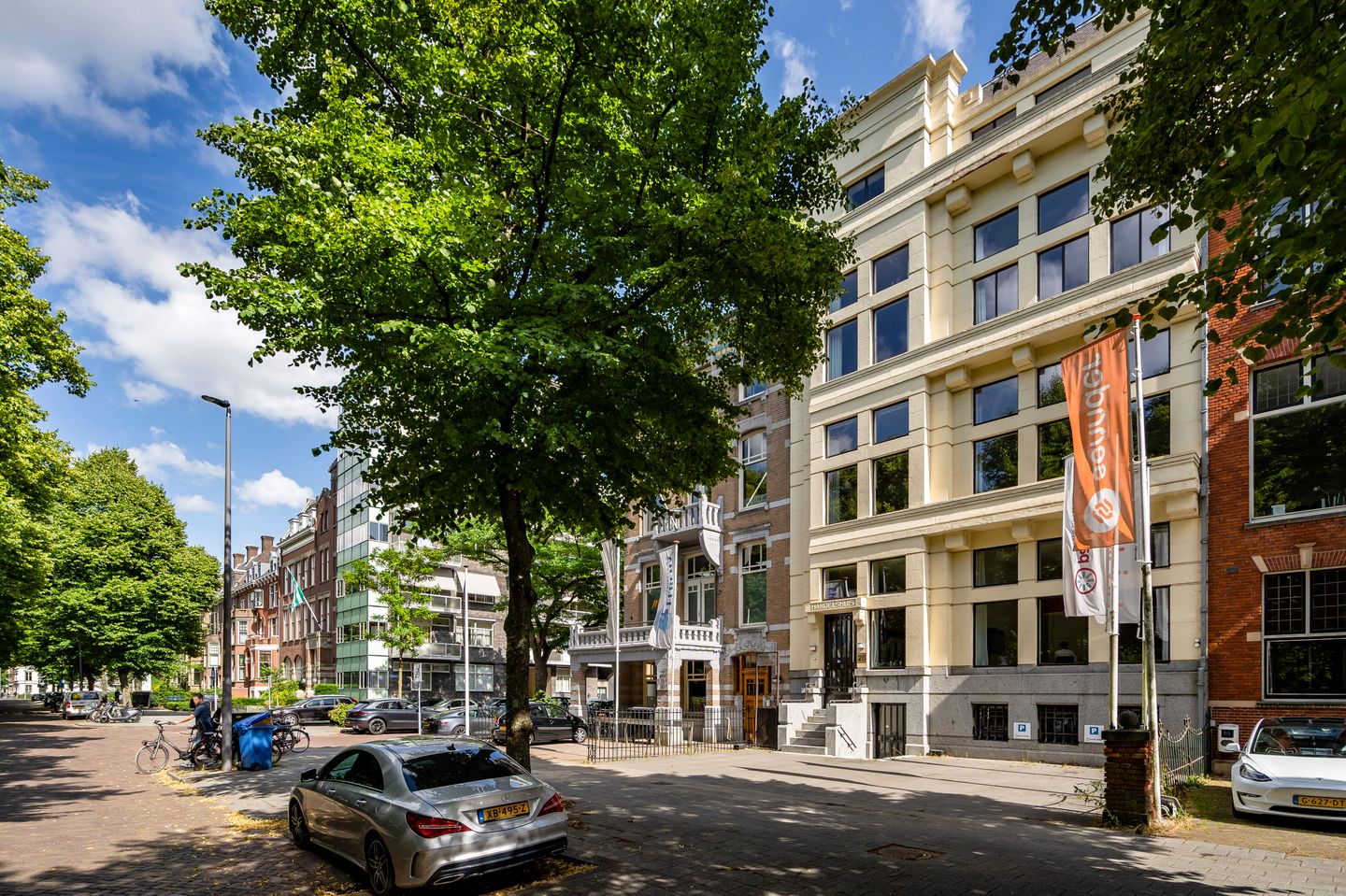 View photo 2 of Parklaan 28