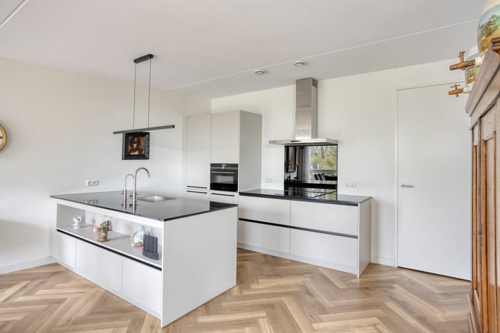 Appartement te koop: Loesbleik 140, Roermond