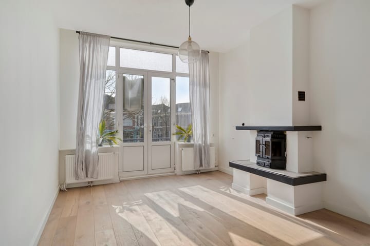 Photo 2 of Vleutenseweg 111